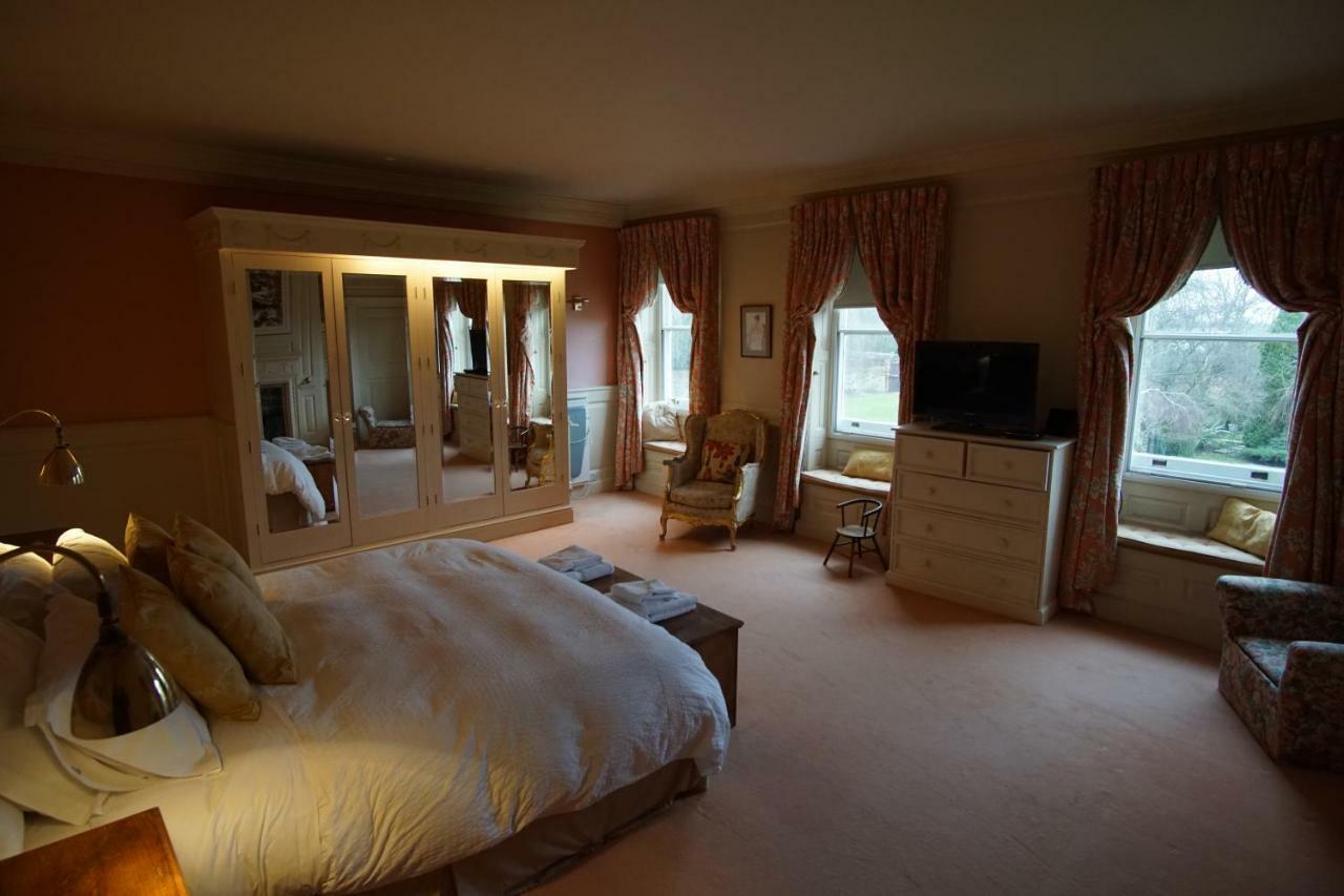 West Wing D'Isney Place. ลินคอล์น ภายนอก รูปภาพ